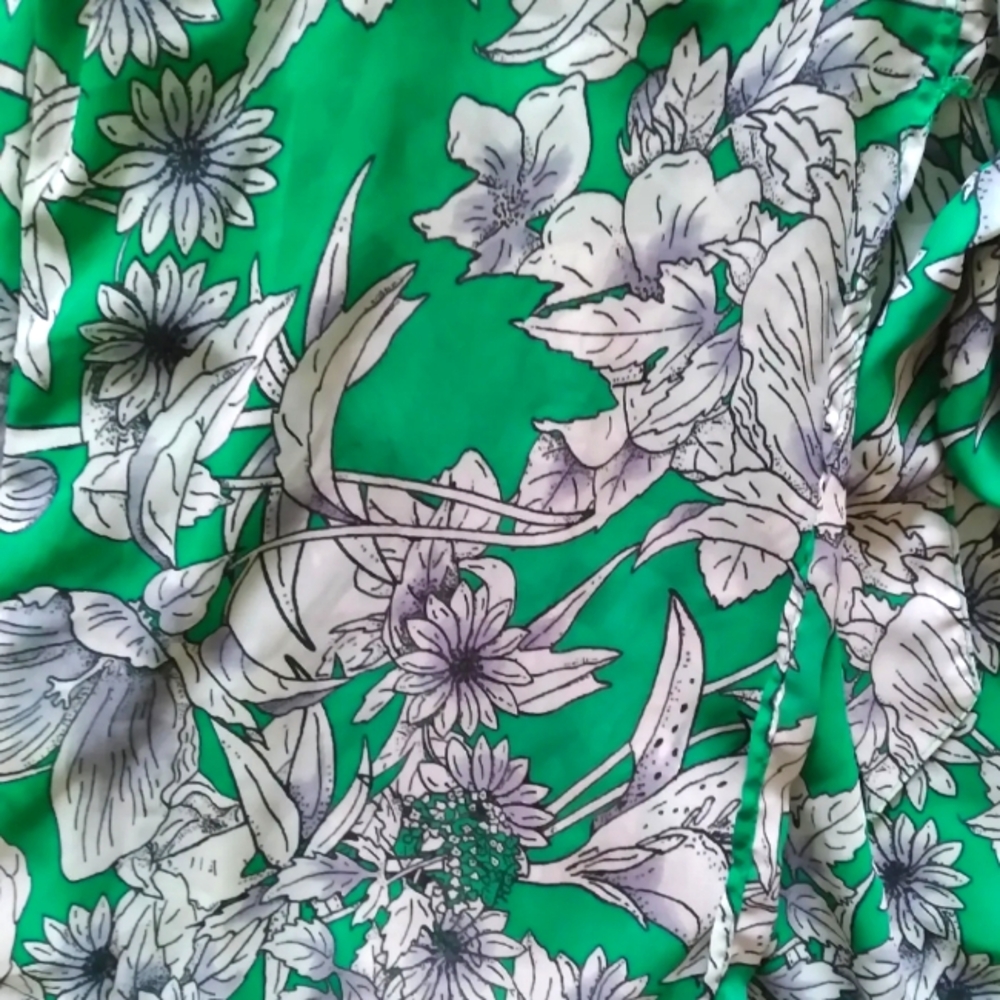 Japna Green Floral print faux wrap dress, size XS - Picture 3 of 10